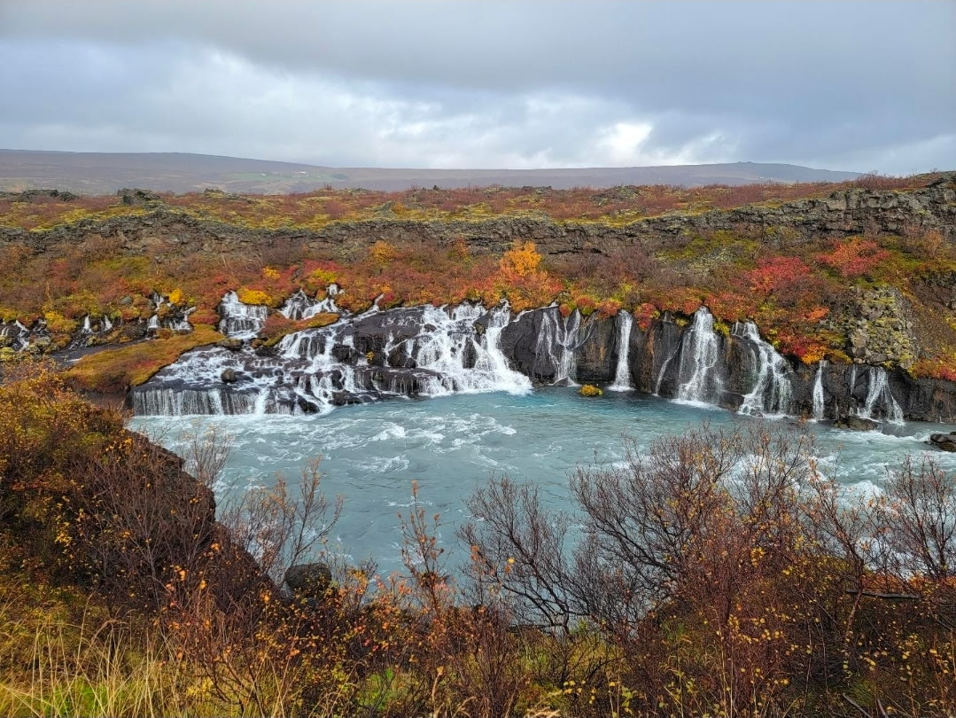 Hraunfossar in autumn color